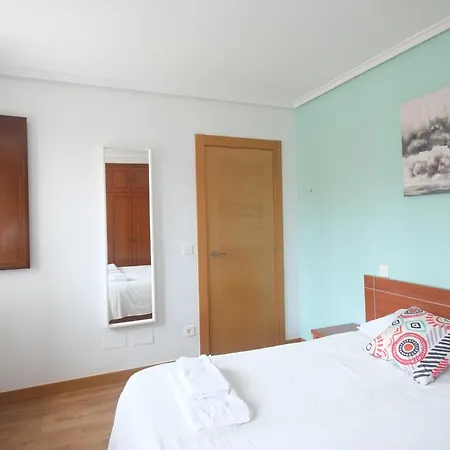 Entre Castillo Y Catedral Vut 09587 Apartment